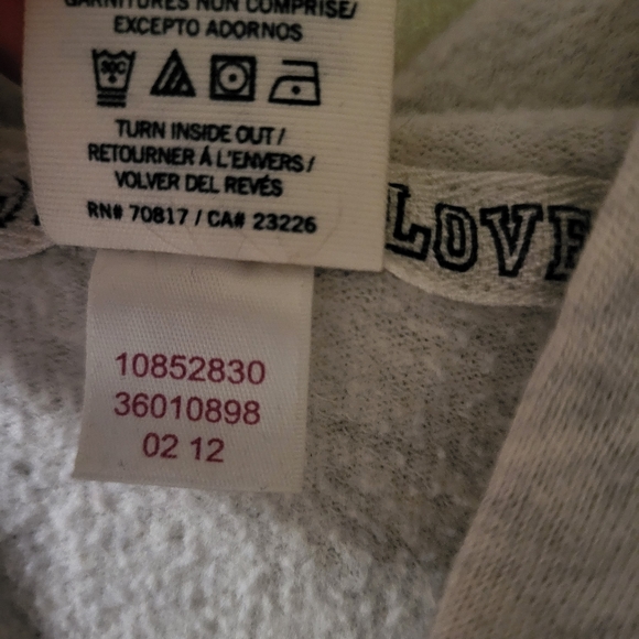 Vs pink vintage hoodie size medium. - Picture 9 of 11